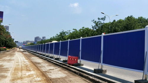 廣東深圳PVC圍擋與噴繪招牌在市政工程中的應用及廠家直銷優(yōu)勢